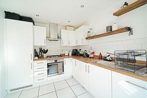 19 Griffin Lane, Dickens Heath, Solihull, B90 1TS