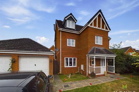 5 bedroom detached house for sale, Swain Close, Wem