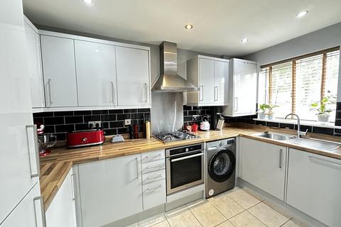 3 bedroom end of terrace house for sale, Church Street, Earl Shilton LE9