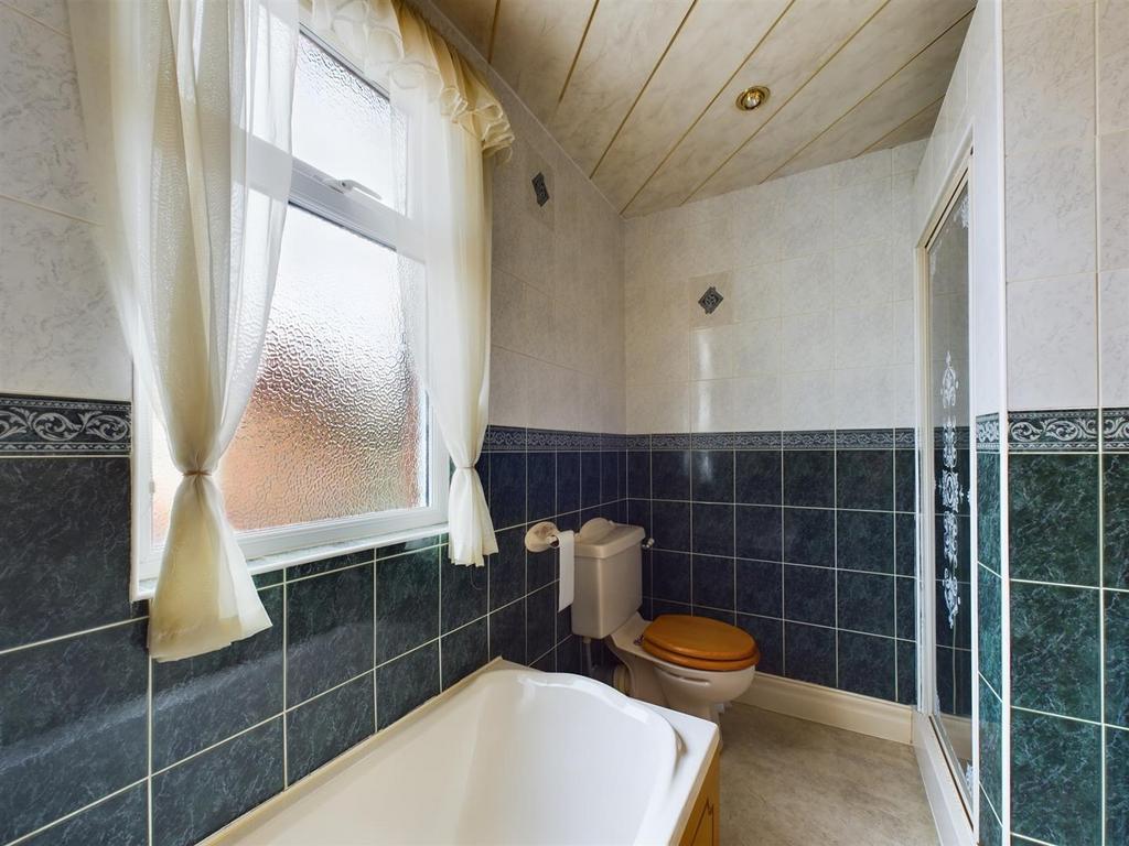 Bath 2.jpg