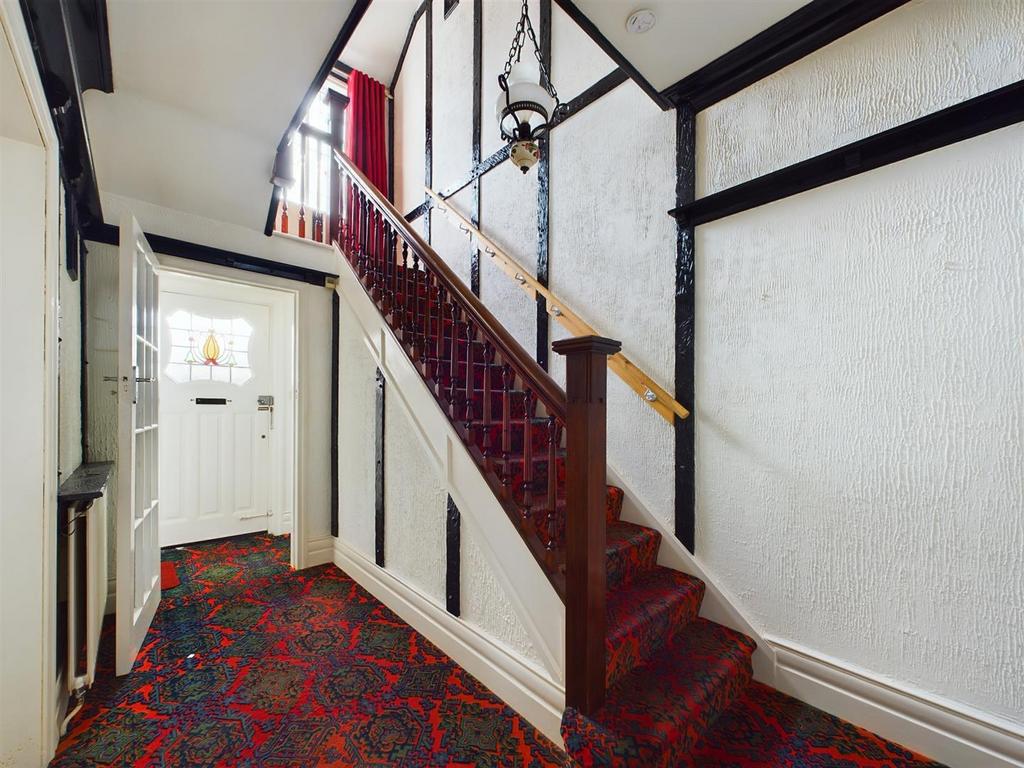 Hallway.jpg