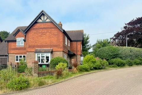 9 De Moleyns Close, Bexhill-on-sea, TN40 1UT