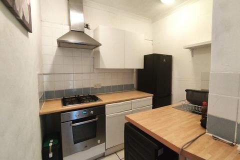 2 bedroom flat to rent, Armadale Street, Dennistoun, Glasgow, G31