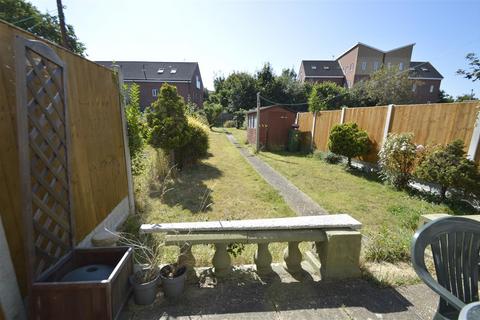 124 Reede Road, Dagenham, RM10 8DU