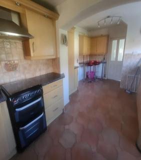 3 bedroom semi-detached house to rent, School Approach, South Shields