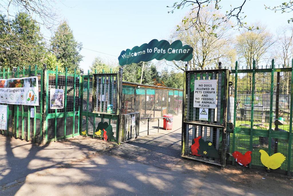 Pets Corner  Longford Park.JPG