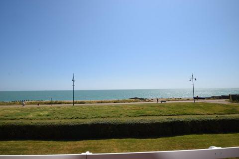 2 bedroom flat for sale, Royal Parade, Eastbourne BN22