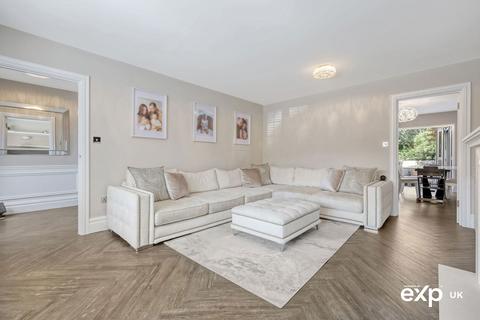 7 Greenfields, Billericay, CM12 9QB