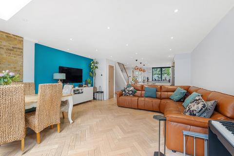 3 bedroom house for sale, Cubitt Terrace, SW4