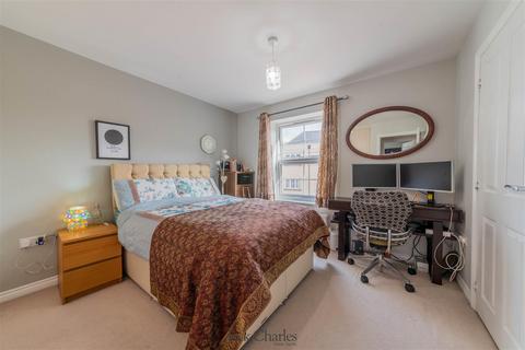 3 bedroom terraced house for sale, Taylor Close, Tonbridge