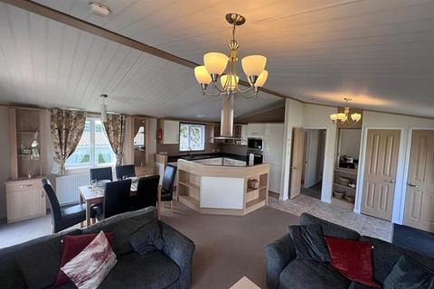 3 bedroom lodge for sale, Whitecliff Bay Holiday Park