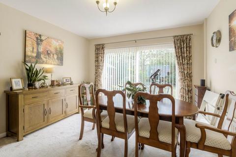 4 bedroom detached house for sale, Buckingham Road, Milton Keynes MK3