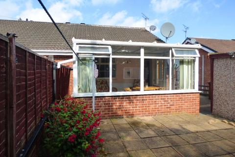 2 bedroom semi-detached bungalow for sale, Chestnut Rise, Leeds LS12