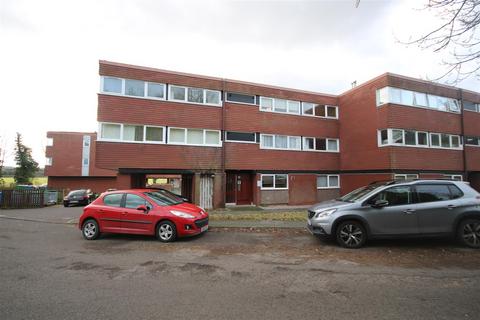 2 bedroom flat to rent, Cleaver Gardens, Nuneaton