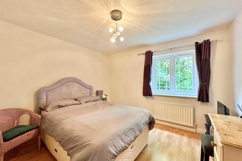 2 bedroom flat for sale, Carlton Place, Hazel Grove, Stockport