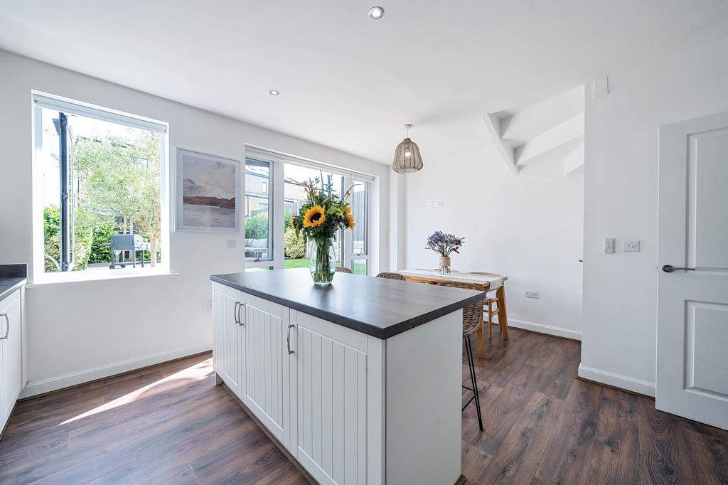 Kitchen / Dining Room