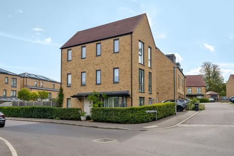 10 Sir James Moody Way, Coulsdon, CR5 3GX