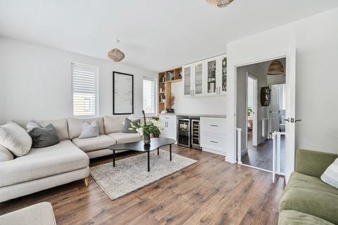 10 Sir James Moody Way, Coulsdon, CR5 3GX