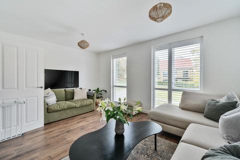 10 Sir James Moody Way, Coulsdon, CR5 3GX