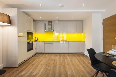 2 bedroom apartment to rent, Back Church Lane, London