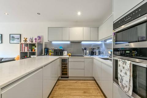 1 bedroom flat for sale, Oval Road, Camden, London, NW1