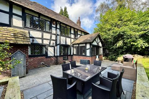 4 bedroom detached house for sale, Buxton Road West, Disley, Stockport