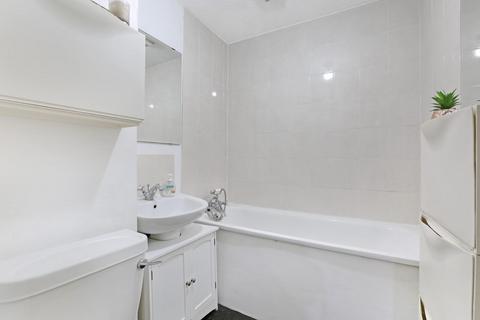 2 bedroom flat for sale, Granville Square, London