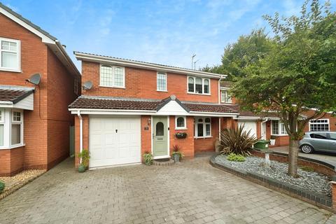 4 bedroom detached house for sale, Primrose Gardens, Wolverhampton WV10