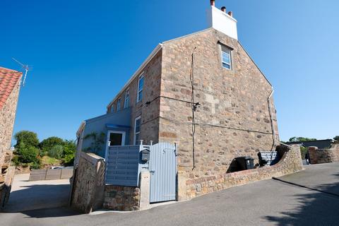 La Rue Des Huriaux, Jersey JE3