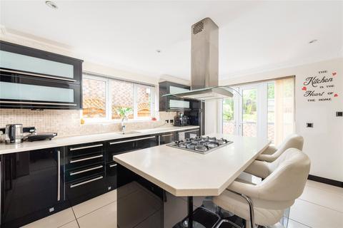 4 bedroom detached house for sale, Bradwell Road, Loughton, Milton Keynes, Buckinghamshire, MK5