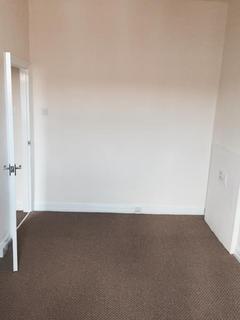 2 bedroom terraced house to rent, Longroyd Grove, Leeds LS11