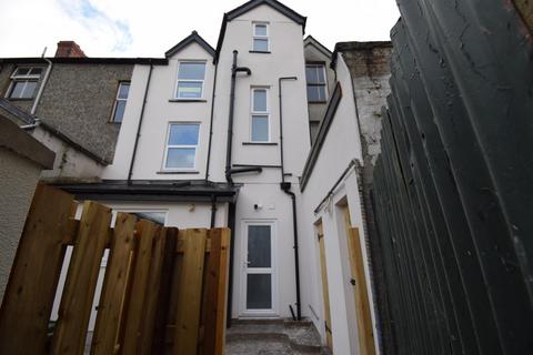 4 bedroom townhouse for sale, Minafon 9 Station Road, Bala