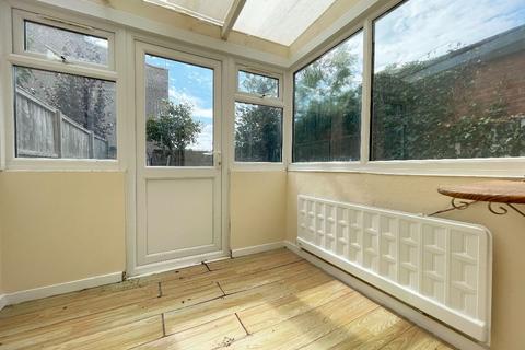 37 Okehampton Square, Romford, RM3 8YA