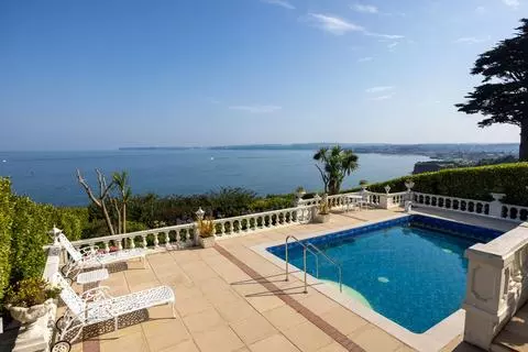 4 bedroom detached house for sale – pohled 3
