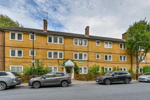 2 bedroom flat for sale, Arlington House, Arlington Way, London, EC1R 1XB