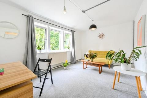 2 bedroom flat for sale, Arlington House, Arlington Way, London, EC1R 1XB