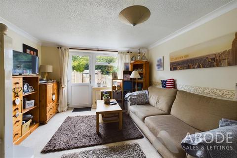 15 Severn Close, Uttoxeter, ST14 8UJ