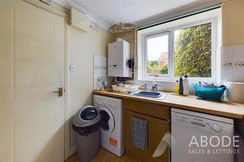 15 Severn Close, Uttoxeter, ST14 8UJ