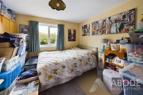 15 Severn Close, Uttoxeter, ST14 8UJ