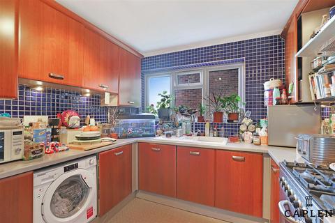 2 bedroom apartment for sale, Ardmore Lane, Buckhurst Hill