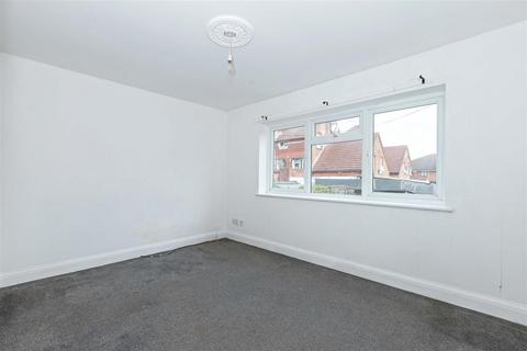 2 bedroom flat for sale, South Terrace, Littlehampton