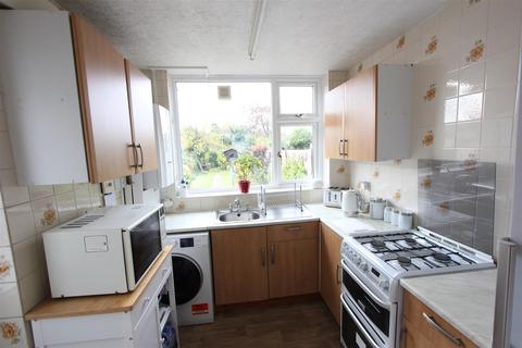 2 bedroom terraced house for sale, Howard Road, London