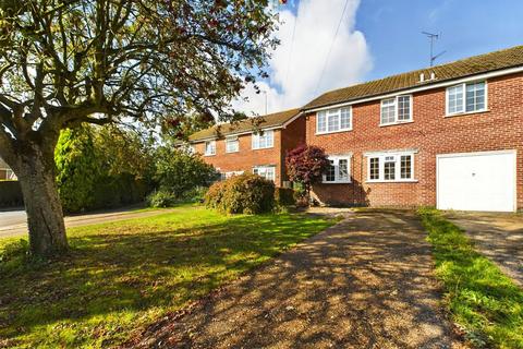 3 bedroom semi-detached house for sale, Longue Drive, Calverton, Nottingham