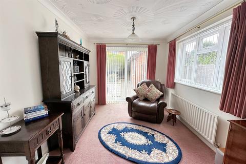 2 bedroom detached bungalow for sale, Verwood