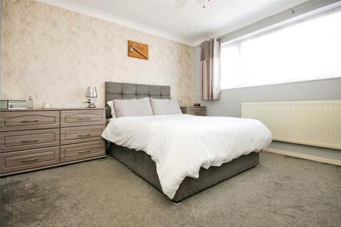 2 bedroom semi-detached house for sale, Cedar Avenue, Wickford, Essex, SS12