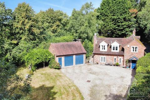 4 bedroom detached house for sale, Wantage Road, Newbury RG14