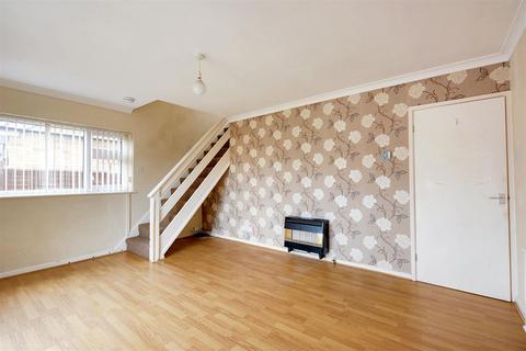 3 bedroom semi-detached house for sale, Meadow Road, Beeston Rylands