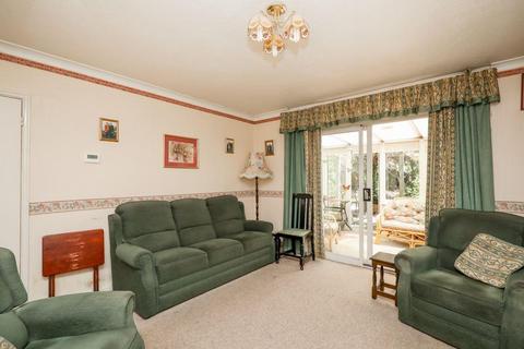 3 bedroom house for sale, Rose Gardens, Ealing, W5