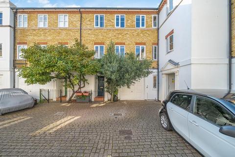 3 bedroom terraced house for sale, Vestry Mews, Camberwell SE5