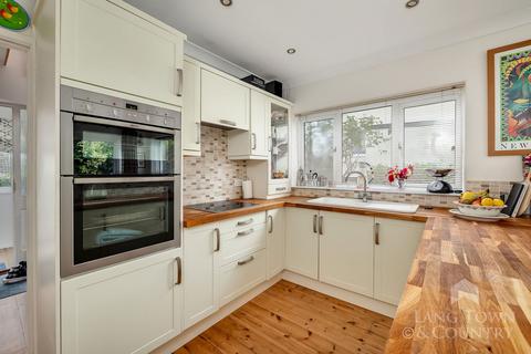 3 bedroom detached house for sale, Mewstone Avenue, Plymouth PL9